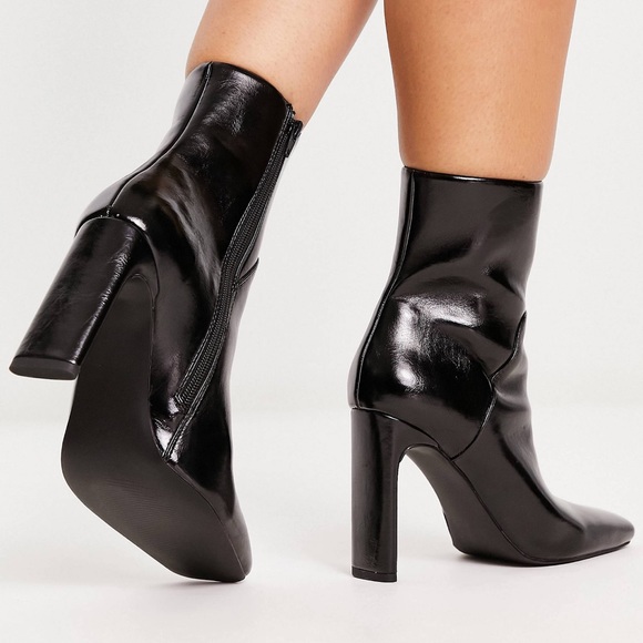 High heeled ankle boots - Picture 3 of 4